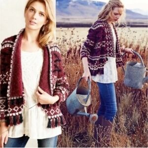 Anthropologie Moth‎ Veras Fringe Knit Cardigan Burgundy Aztec Print Size Medium